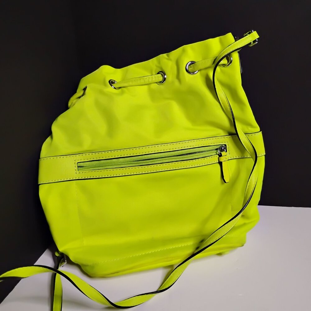 ZERØGRAND Cole Haan Neon Green-Yellow Bag - Picture 4 of 13